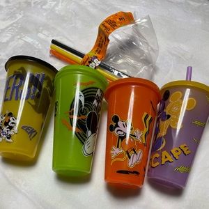 NWT Mickey glow in the dark tumblers